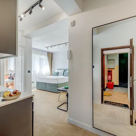 Center Located Cosy - 5min Walk To The Palace Lejlighed Split