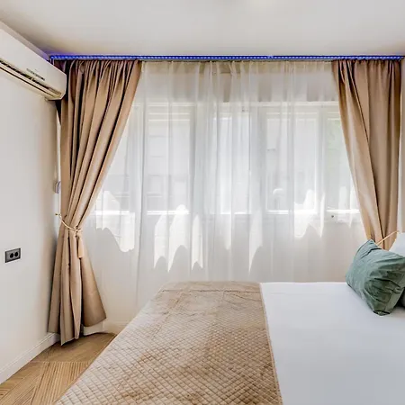 Center Located Cosy - 5min Walk To The Palace Split