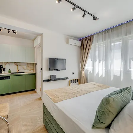 Center Located Cosy - 5min Walk To The Palace * Split