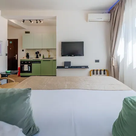 Center Located Cosy - 5min Walk To The Palace *